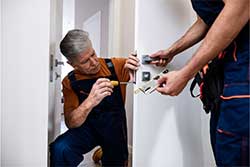 emergency locksmith Leawood